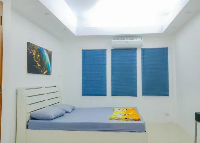 In Townhouse With Private Bath And Kitchenette